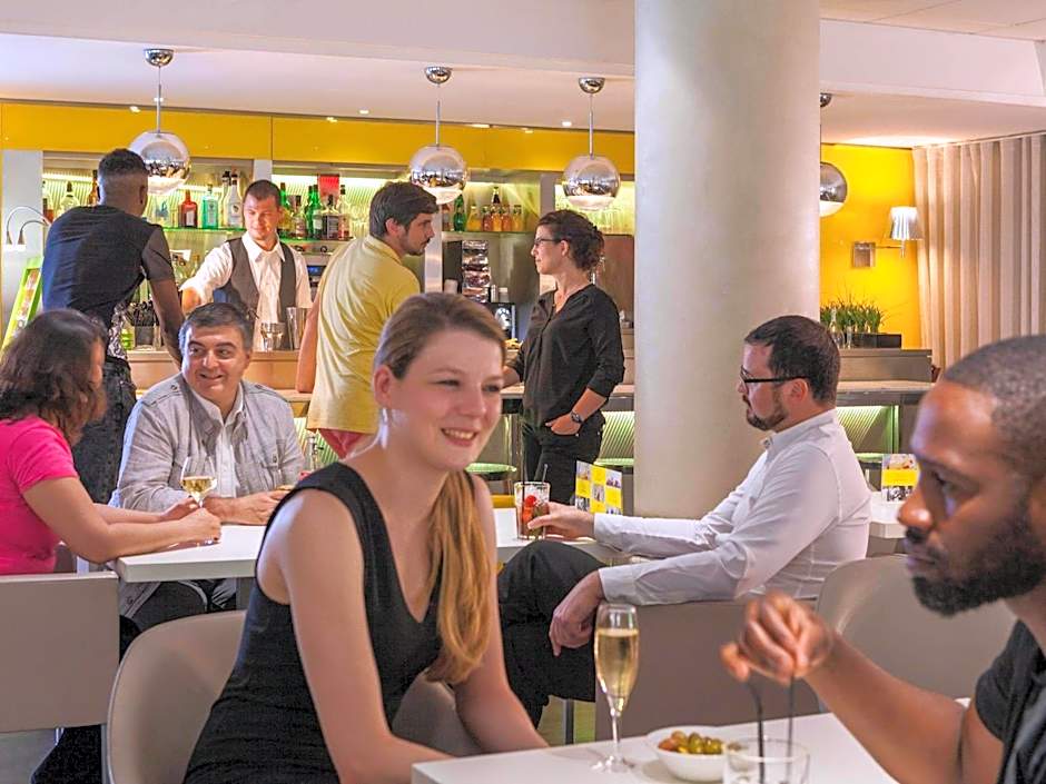 Mercure Paris Massy Gare TGV