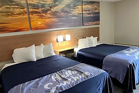 Queen Room with Two Queen Beds - Non-Smoking
