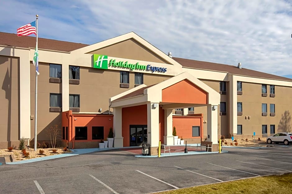 Holiday Inn Express Metropolis