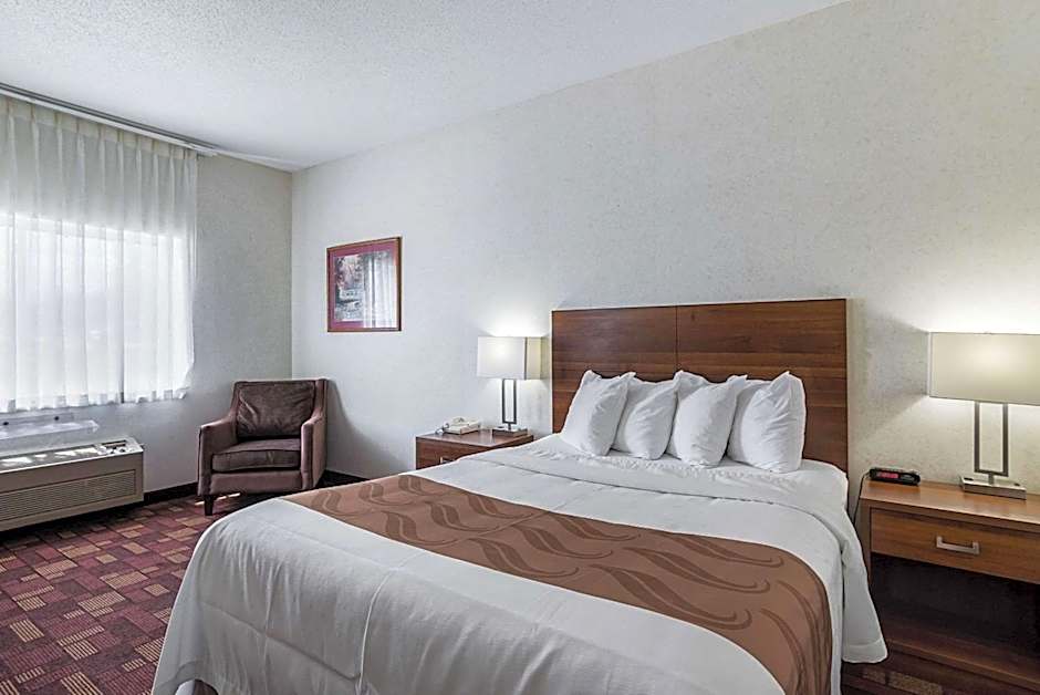 Econo Lodge Luverne I-90