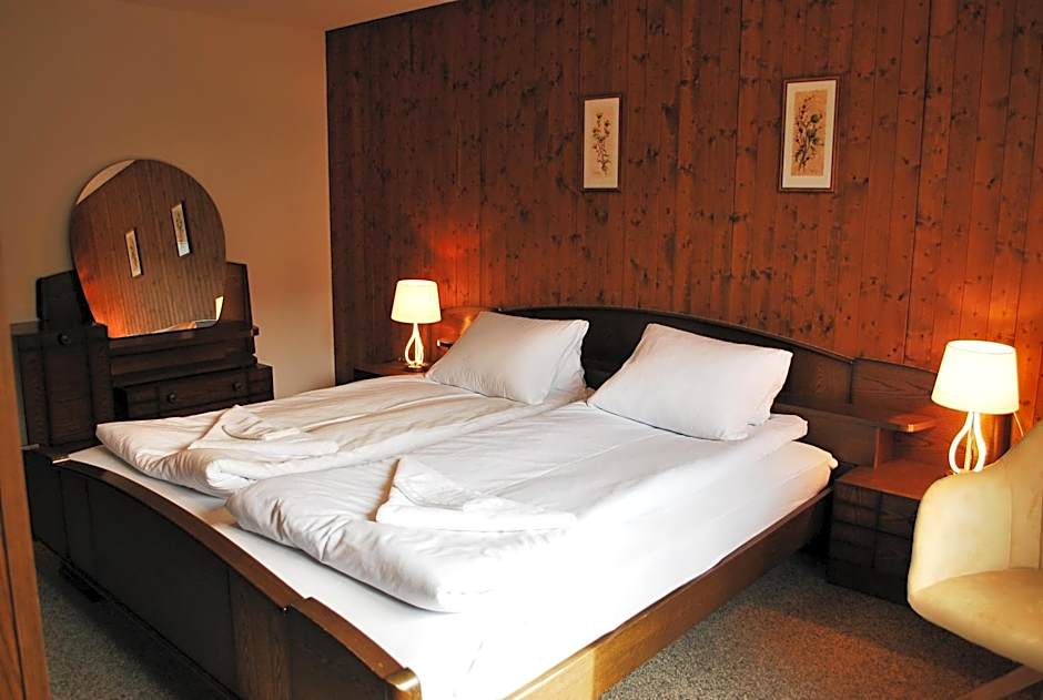 Rooms with Private bathrooms