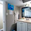 Private room with TVnetflix and free parking