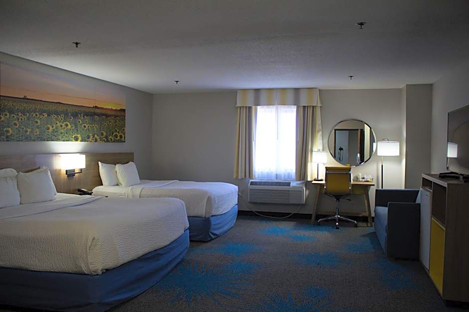 Days Inn by Wyndham Colby