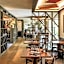 ibis Orange Sud