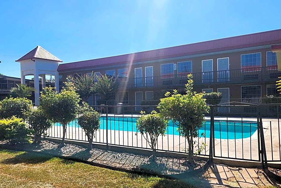 Days Inn by Wyndham Leesville