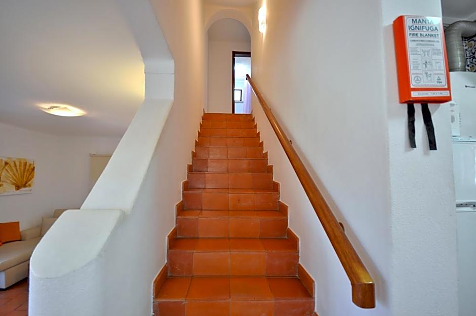 Perfect Retreat Overlooking Pinhal Golf Course, Private pool, Off-street parking