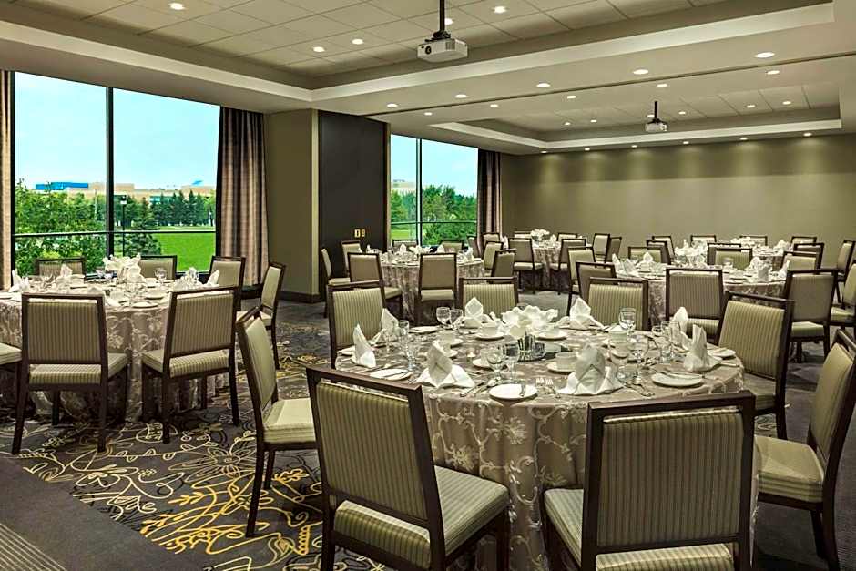 Hilton Suites Toronto/Markham Conference Center And Spa