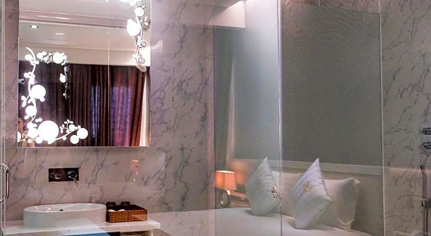 Signature Boutique Hotel