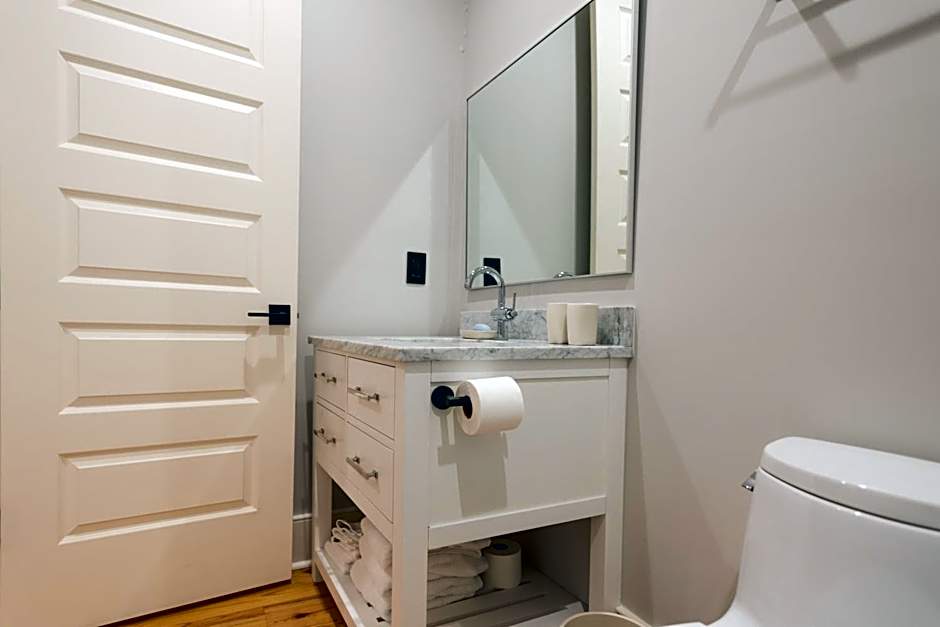 The Quarters on King