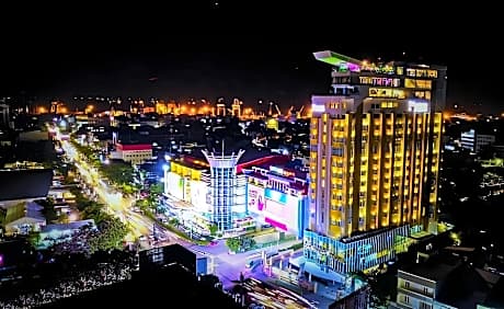 Karebosi Premier Makassar