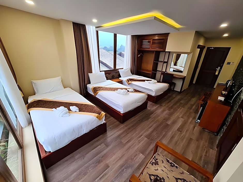 Lisha Grand Hotel
