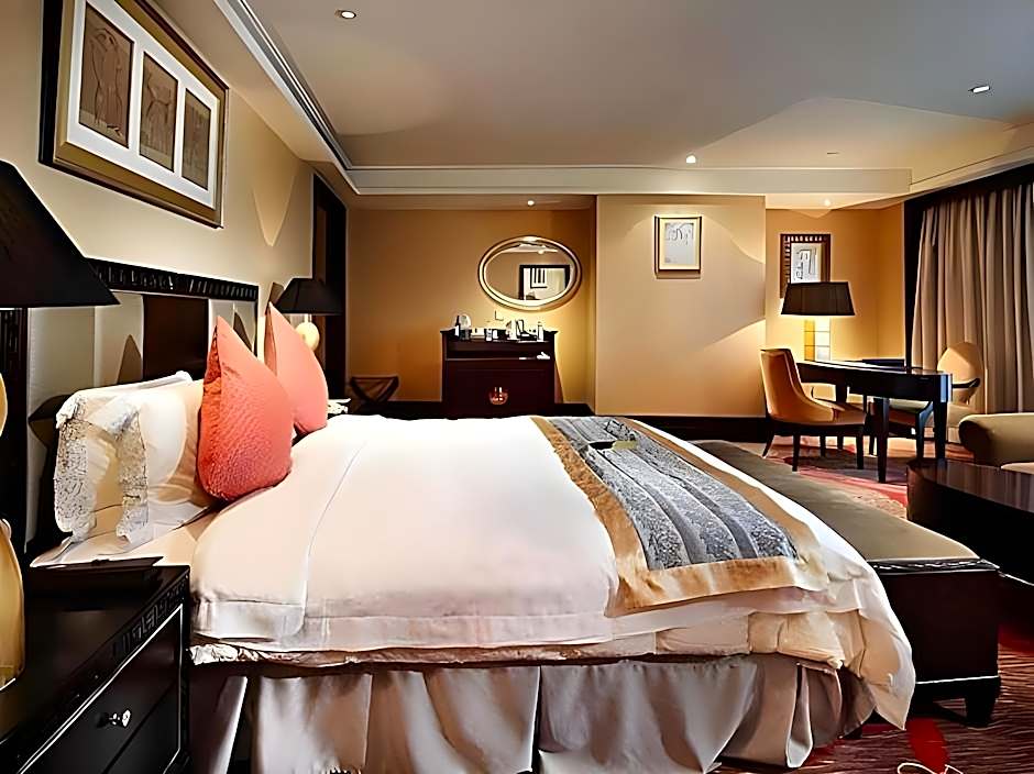 Royal Mediterranean Hotel