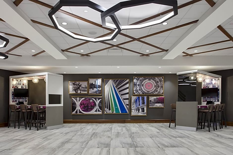 Crowne Plaza Lansing by IHG