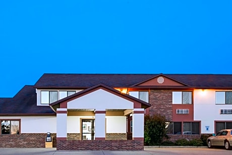 Super 8 by Wyndham Oelwein