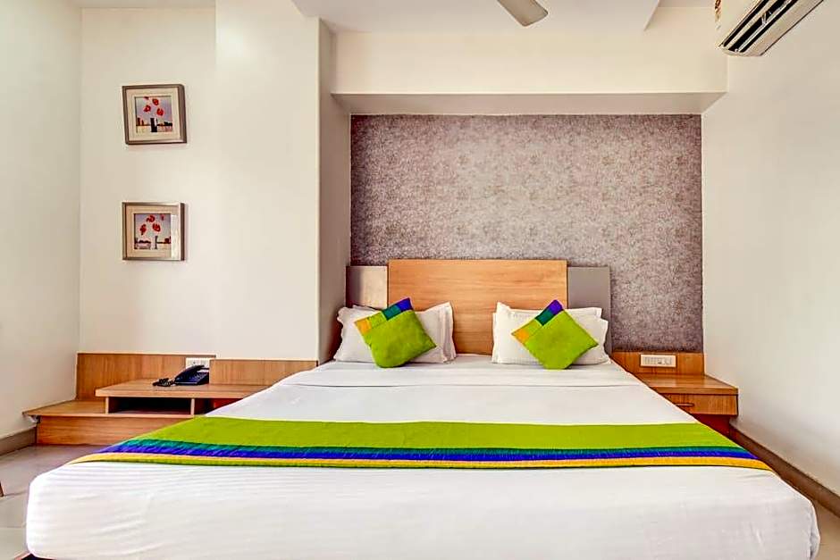 Treebo Admiral Suites New Usmanpura