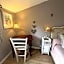 Chambres et Gîte PEYROUTAS " CAMILLE" Vignonet St Emilion
