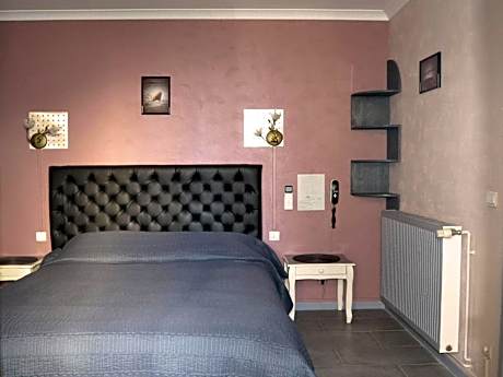 comfort room with bathroom and terrace