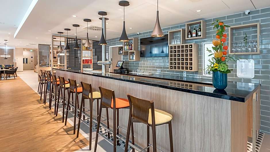 Premier Inn Frankfurt Westend Hotel