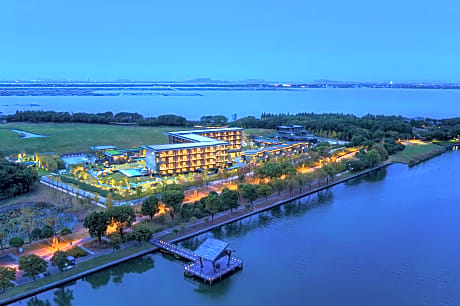 Hotel Indigo Suzhou Yangcheng Lake By IHG