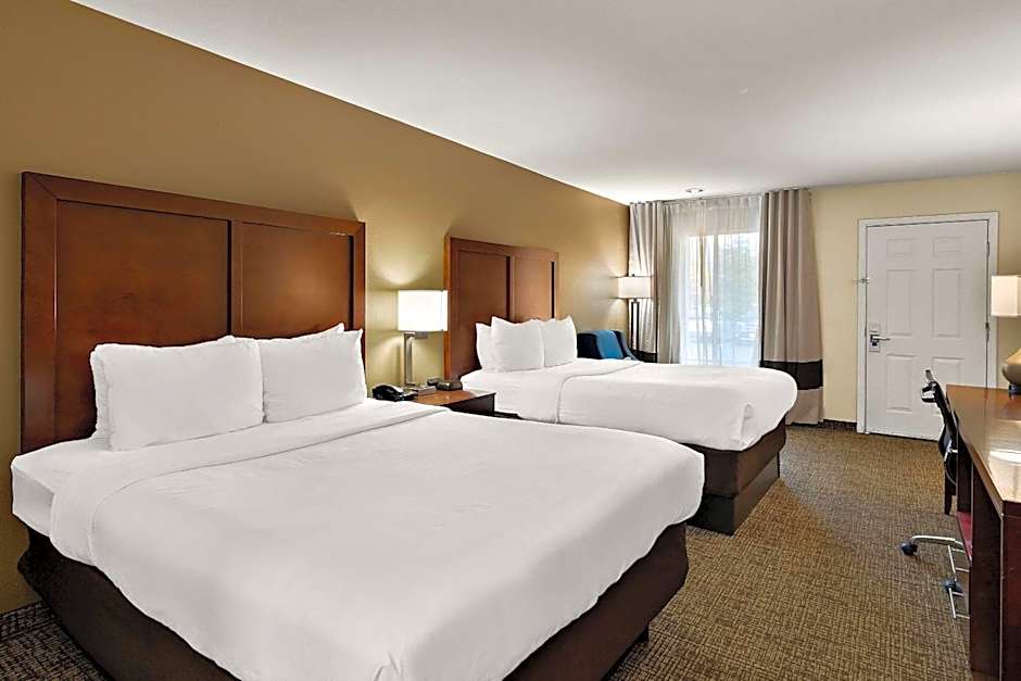 Comfort Inn & Suites Sequoia Kings Canyon