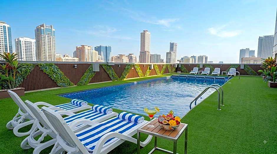 Royal Grand Suite Hotel