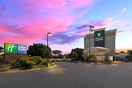 Holiday Inn Express Hotels- Hampton By IHG