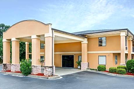 Days Inn by Wyndham Blythewood North Columbia