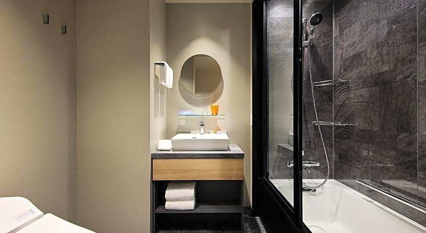 Oakwood Hotel Oike Kyoto