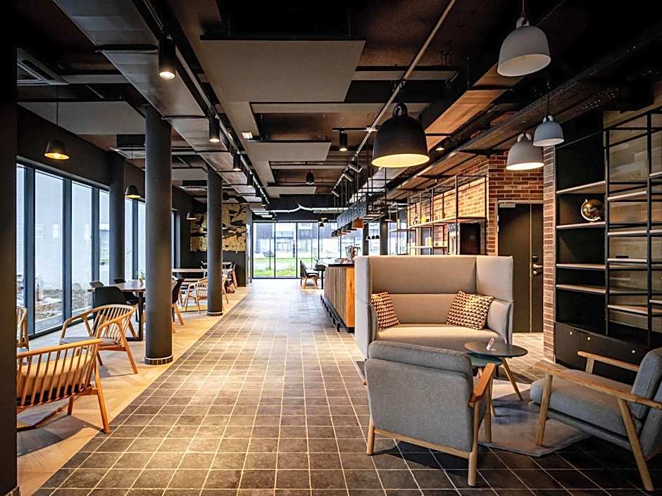 ibis Styles Valenciennes Petite Foret