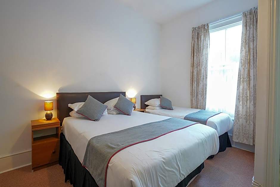 OYO Shanklin Beach Hotel