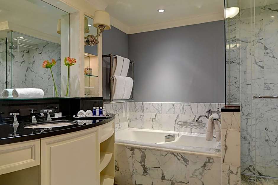 The Shelbourne, Autograph Collection