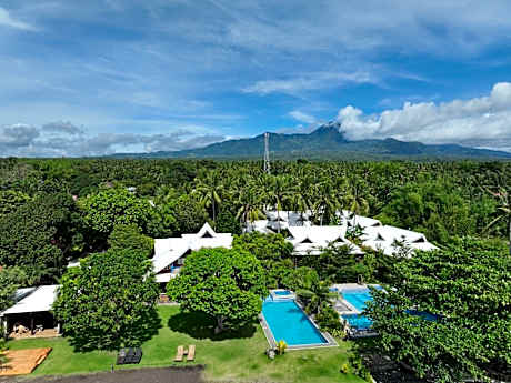 Infinity Diving Resort & Residences