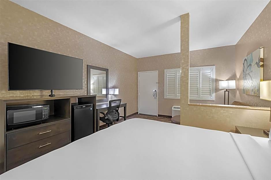 Best Western Plus Park Place Inn - Mini Suites