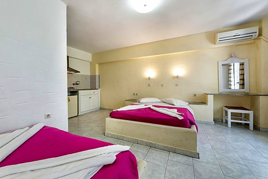 Stratos Apartments & Studios