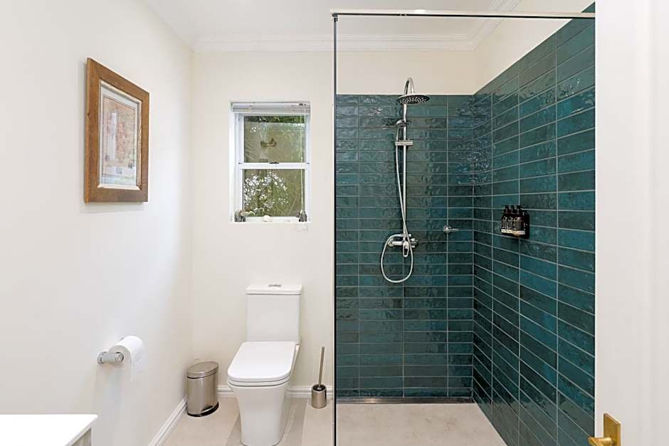 Explorer Guesthouse