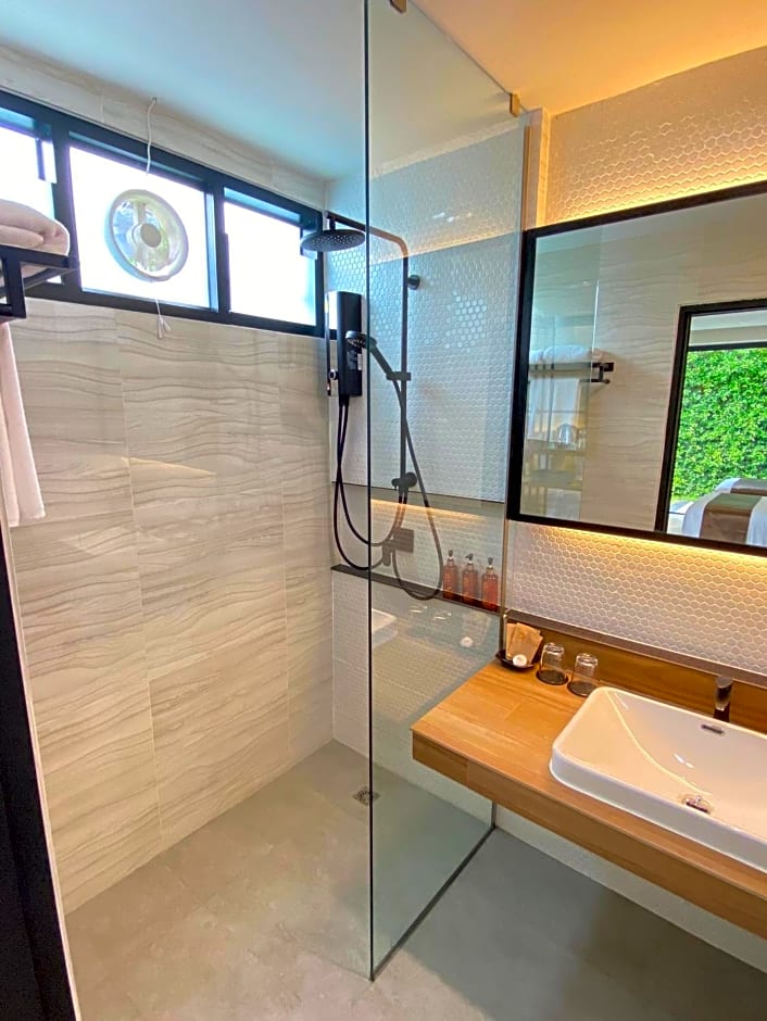 The Gold Living Life