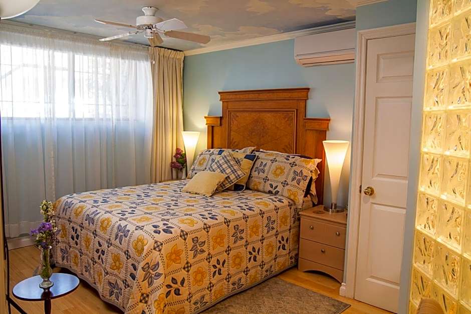 Maison Des Jardins B & B