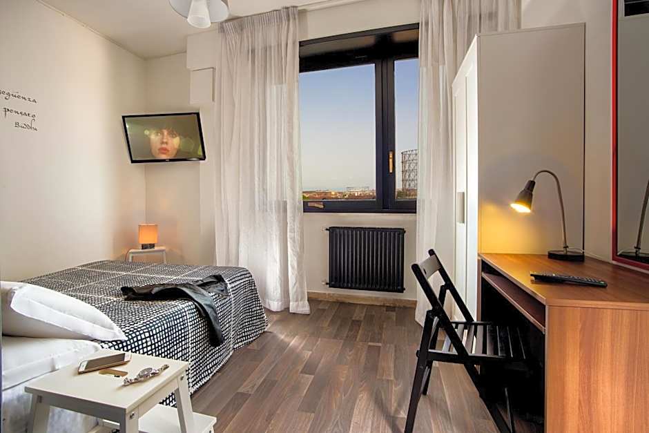 Radio Hotel