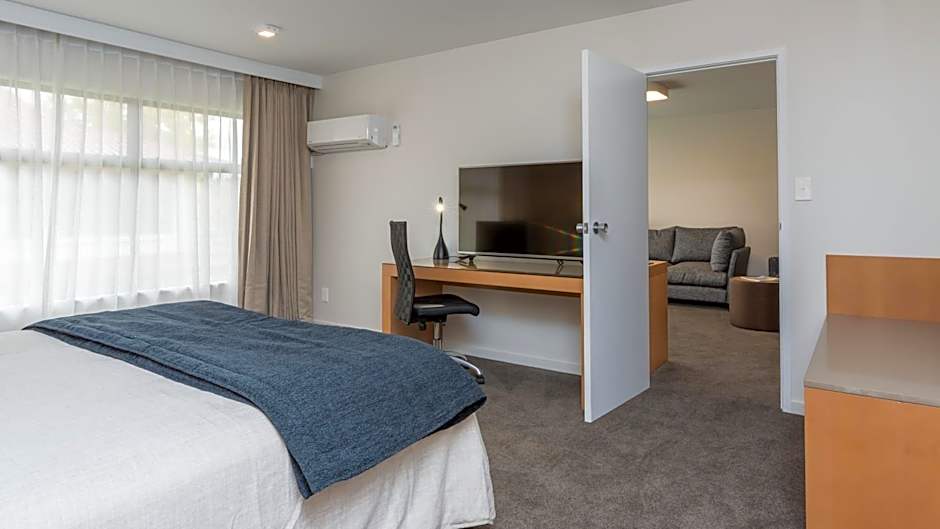 Photo 1 of 7 of 1 King Bed Suite