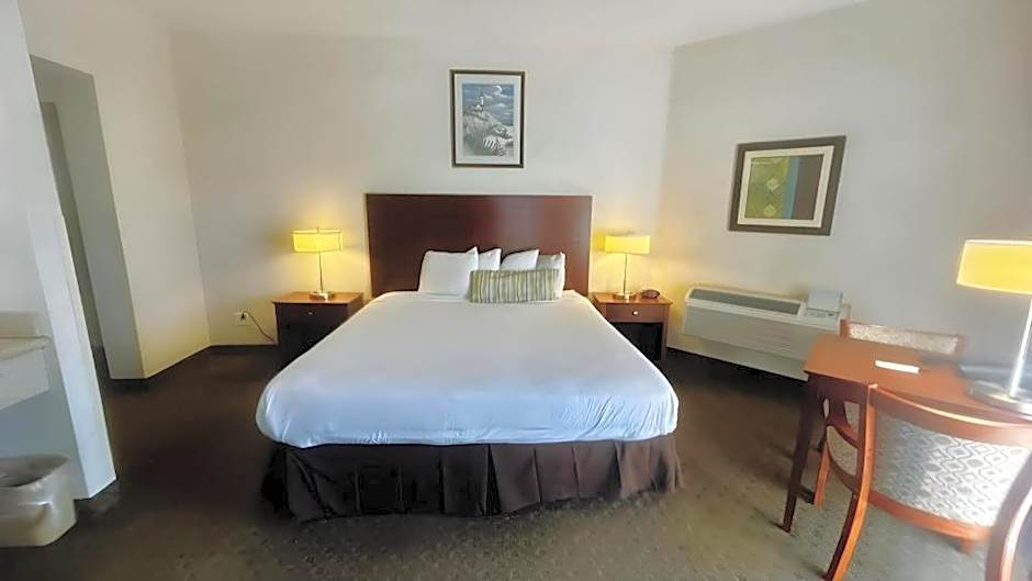 HUNTINGTON BEACH INN
