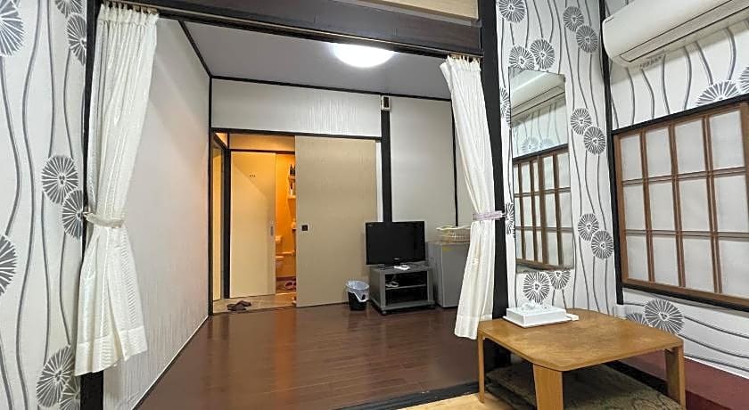 Lucky Hotel