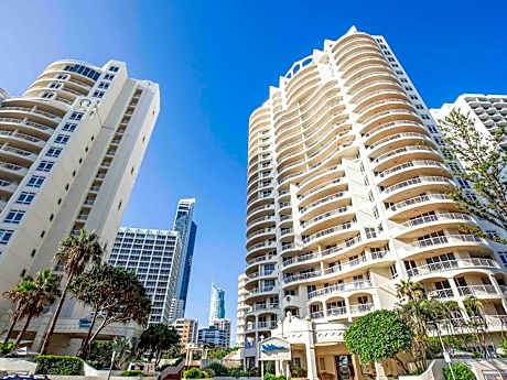 BreakFree Moroccan Surfers Paradise