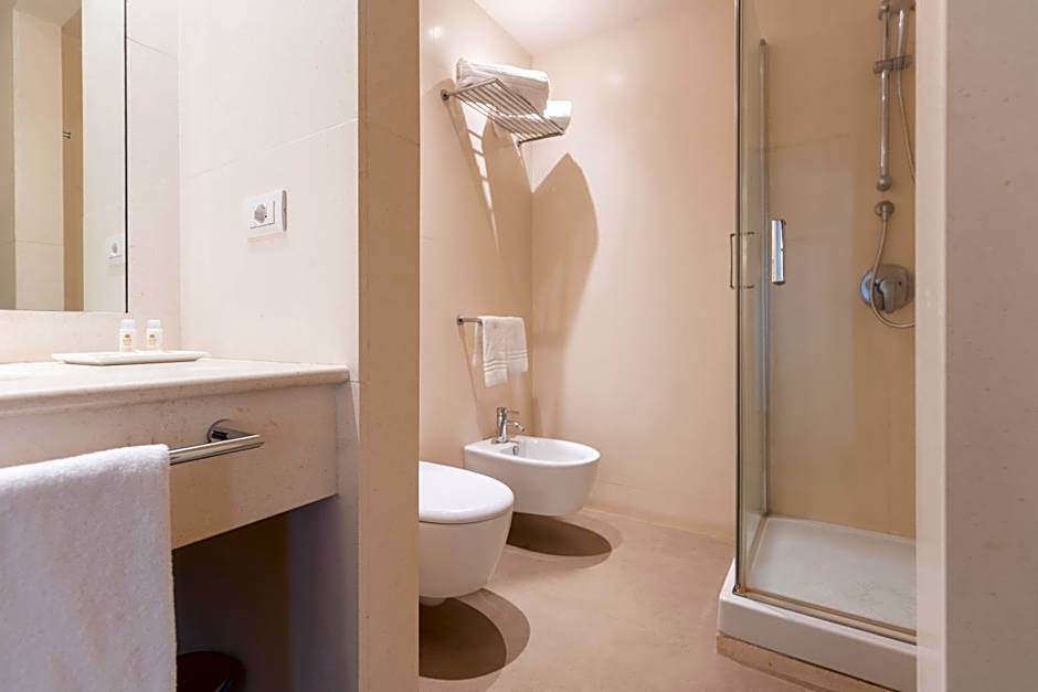 Home 15 Residence Hotel