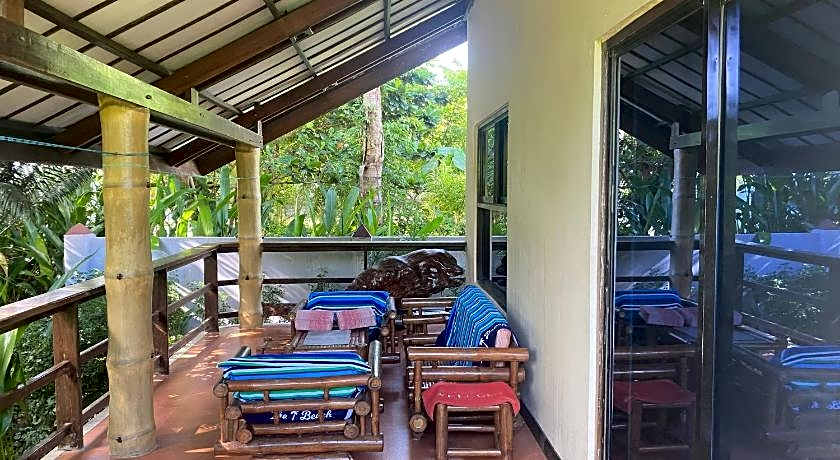 Sunset Bay Beach Villas