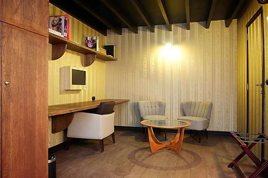 Le Berger Hotel