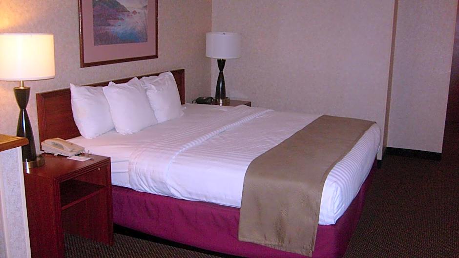 Baymont by Wyndham Denver West/Federal Center