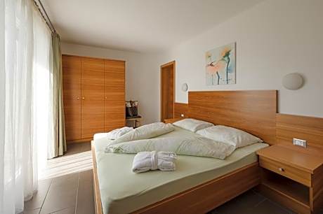 Two-Bedroom Apartment with Garden