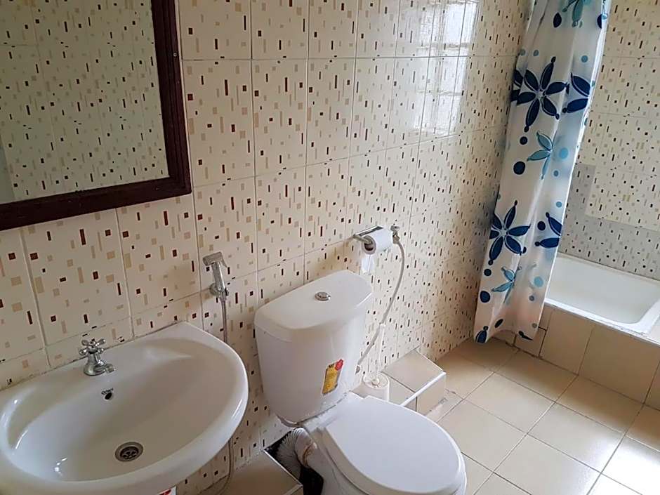 Hotel Embassy