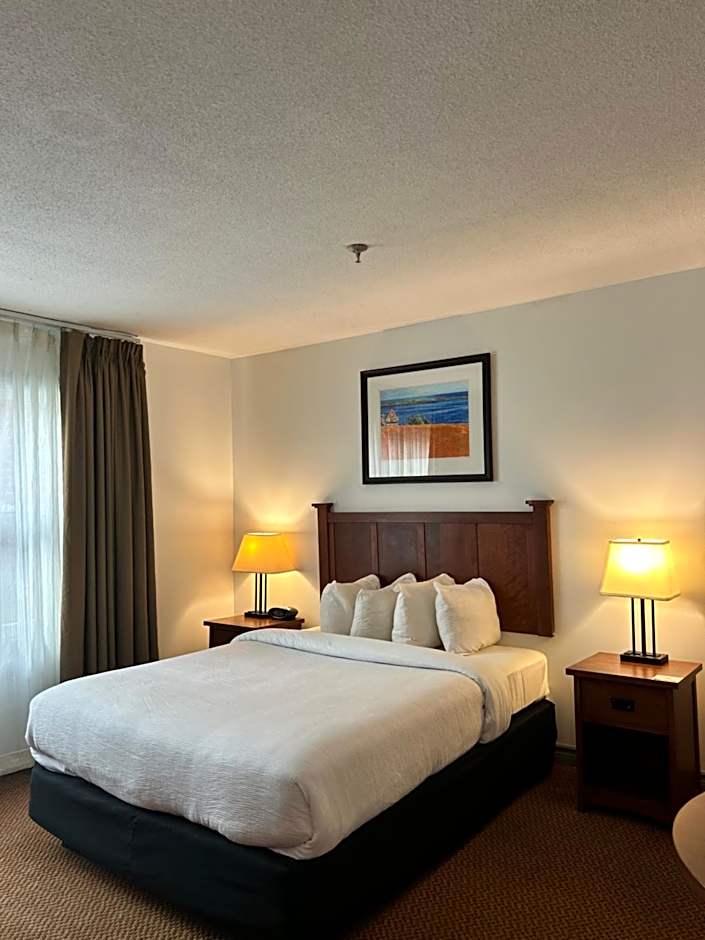 Charlottetown Inn & Conference Centre