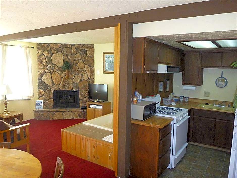 SoCal Vacations - Village Inn